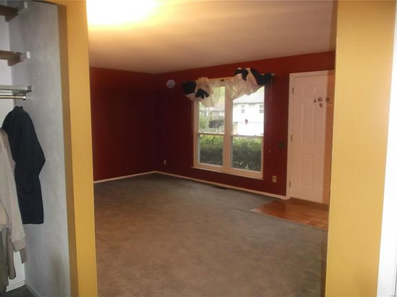 4th image of 4524 Tarlton Dr