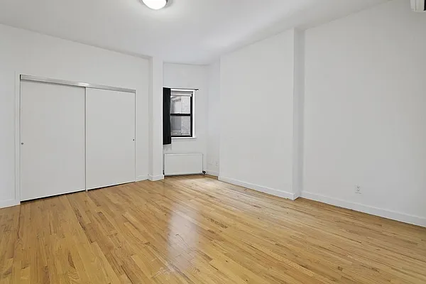 Rented by Compass | media 7