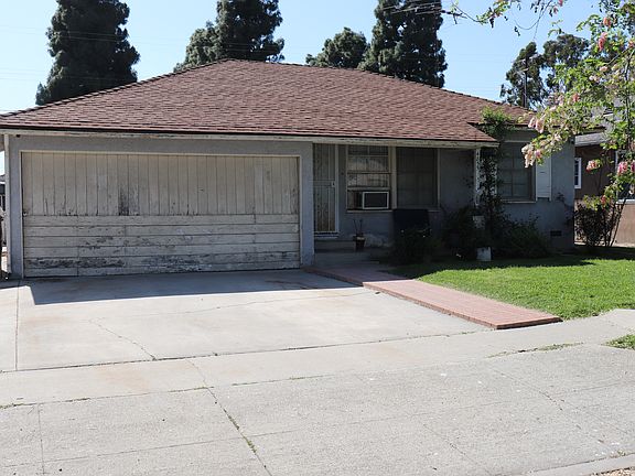 3rd image of 4855 Pearce Ave