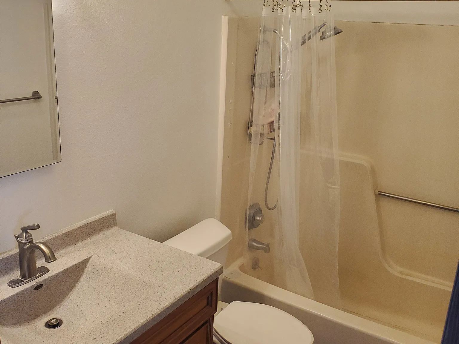 3 bed, 1.5 bath, $1,250 — Photo 4