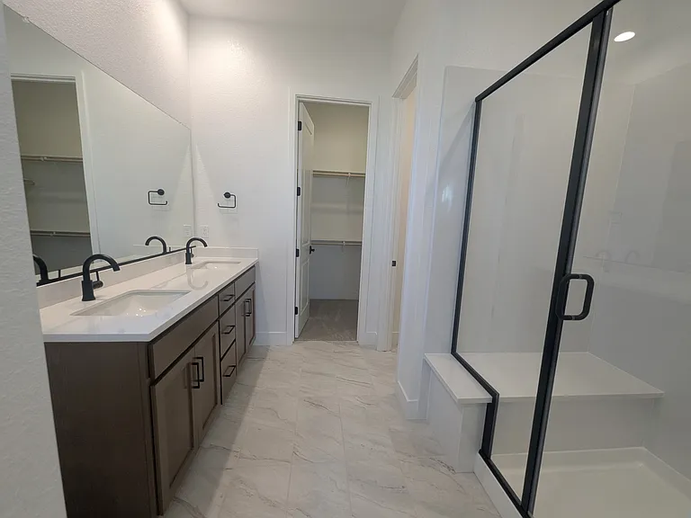 5040 Lone Star Way — Photo 11