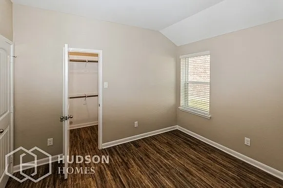 9200 Hawthorne Dr — Photo 8