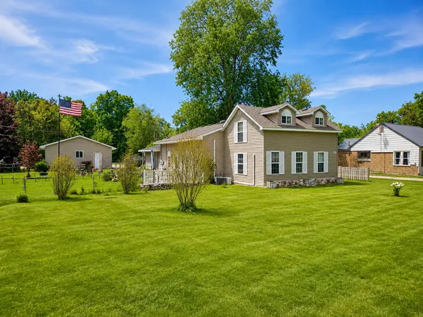 73 N State St, Hesperia, MI 49421