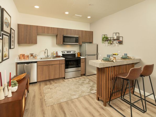 8757 W Peoria Ave #342