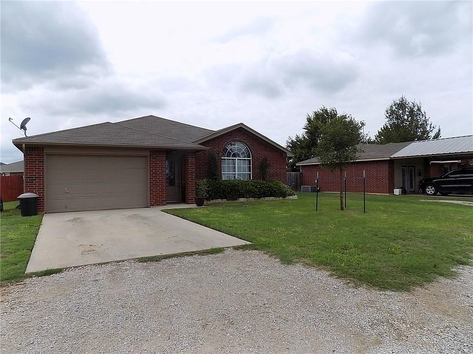 1st image of 206 Salt Creek Dr
