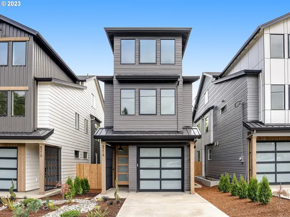 8222 SW 46th Ave, Portland, OR 97219