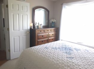 210 Amanda Dr, Littlestown, PA 17340