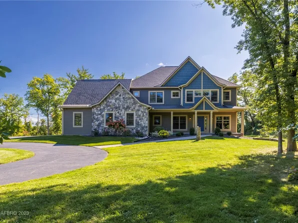 2 Cam Trl, Brockport, NY 14420