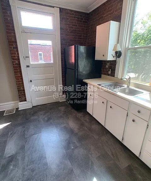 4950 Magnolia Ave #2 — Photo 9