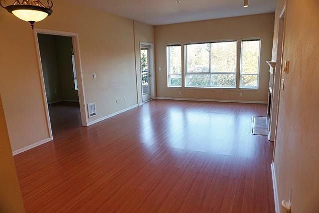 1st image of 12224 NE 8th St APT 205