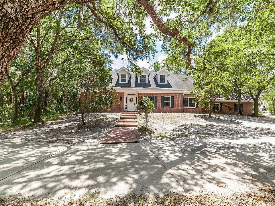 1st image of 2812 Sarasota Golf Club Blvd