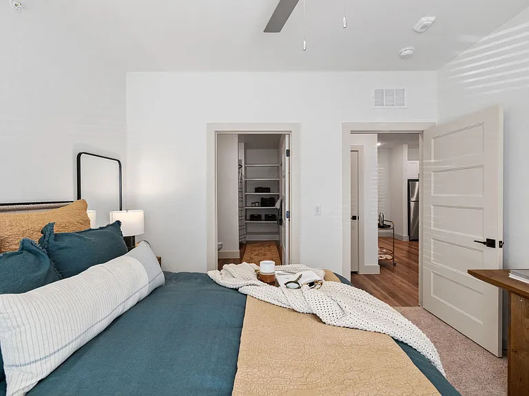 Enclave Creedmoor — Photo 10