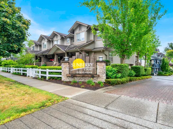 19250 65th Ave #64, Surrey, BC V4N 5R7