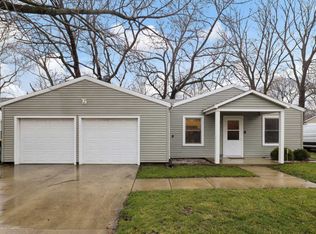 1703 S Mattis Ave, Champaign, IL 61821