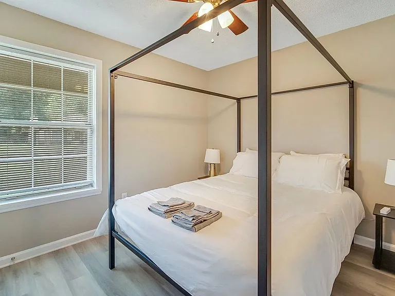 1308 Tower Dr — Photo 12