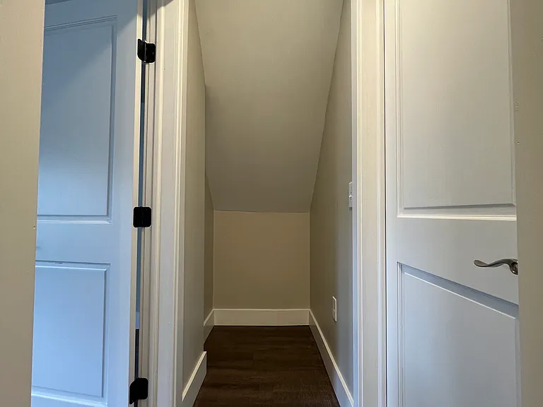 13 Columbia Ave — Photo 28