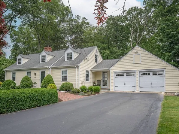 167 S Broadway, North Attleboro, MA 02760