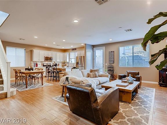 4th image of 9718 Canyon Landing Ave