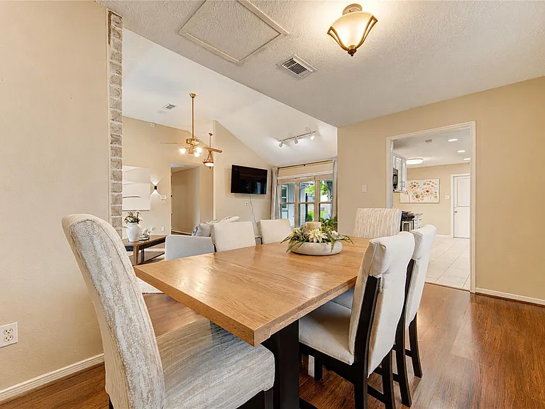 7023 Brockington Dr — Photo 7