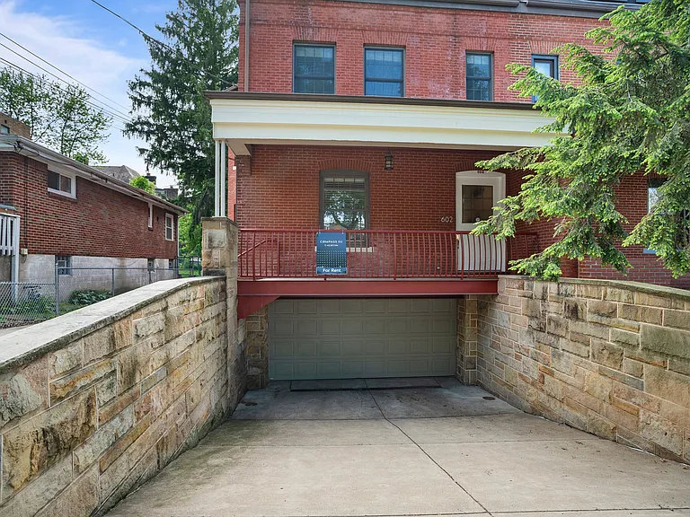 602 Shady Ave #3 — Photo 3