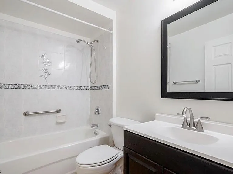 4932-4934 Viceroy Ct #4932 — Photo 9