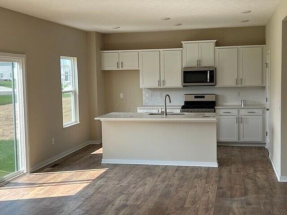 2nd image of 5829 Wynnewood Dr