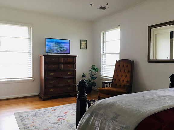 4th image of 1710 Elmwood Blvd
