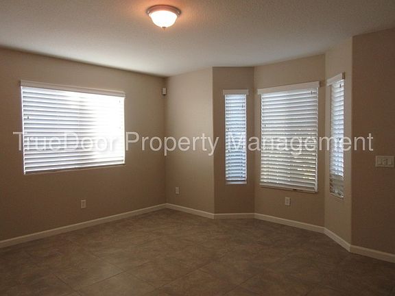 2nd image of 695 Center St Unit D