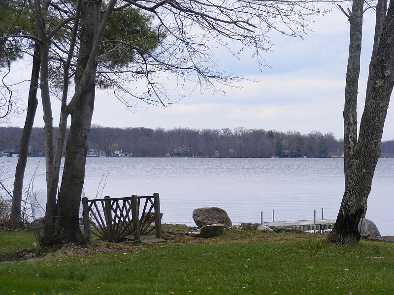 1st image of 65 Lakeview Point Ave