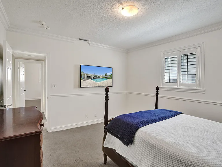 248 Codrington Dr — Photo 76