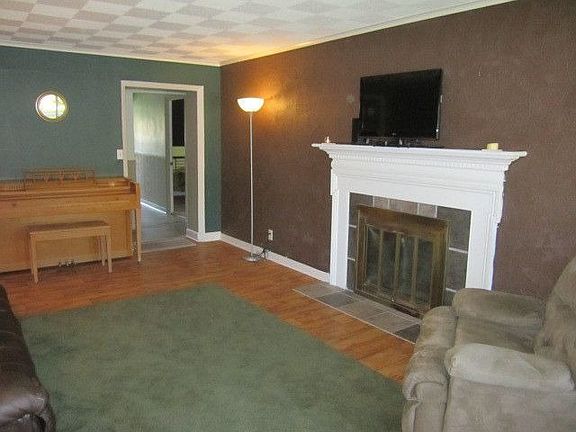 4th image of 1217 North Ave