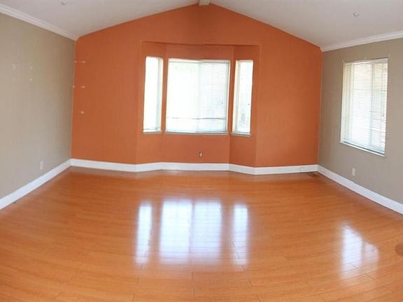 3rd image of 2516 Gramarcy Ave