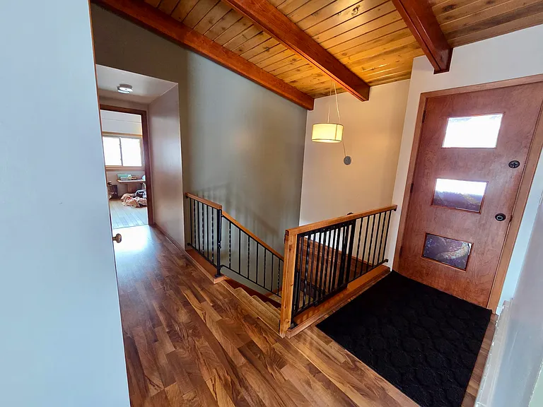 114 W Buffalo St — Photo 2