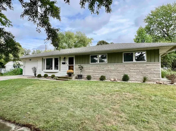 312 Maple Ct, Goshen, IN 46526