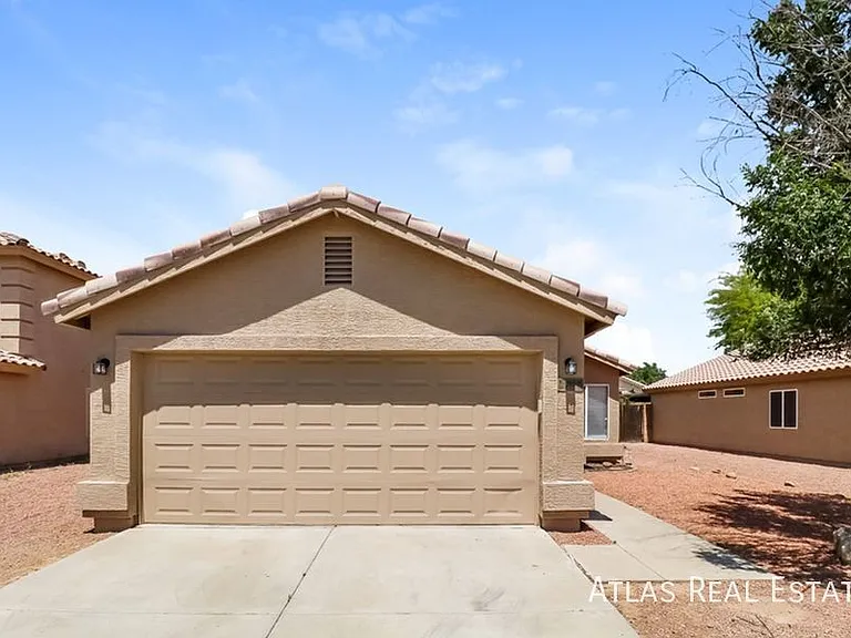 12038 W Corrine Dr — Photo 1