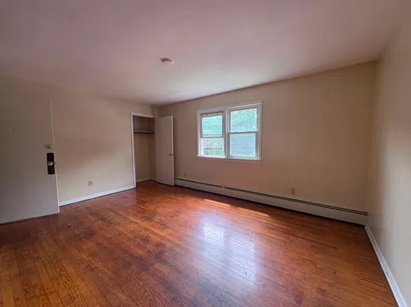 1105 Ella T Grasso Blvd #22L, New Haven, CT 06511