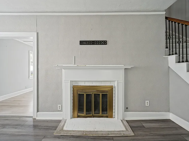 305 Palen Ave — Photo 4