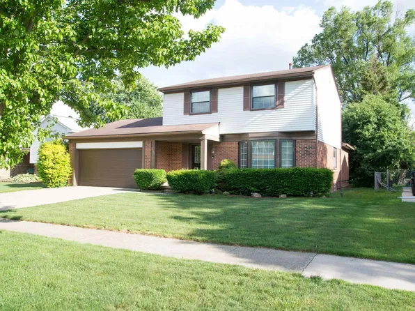 2188 Zenia Dr, Troy, MI 48083