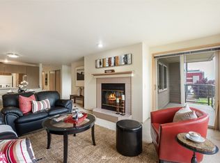 3507 SW Alaska St APT 23, Seattle, WA 98126