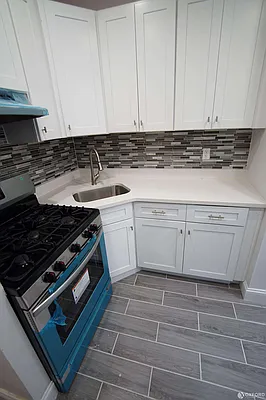 Rented by Oxford Property Group | media 17