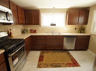 2839 S 9th St, Milwaukee, WI 53215