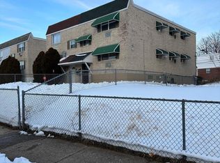 9405 Kirkwood Rd, Philadelphia, PA 19114