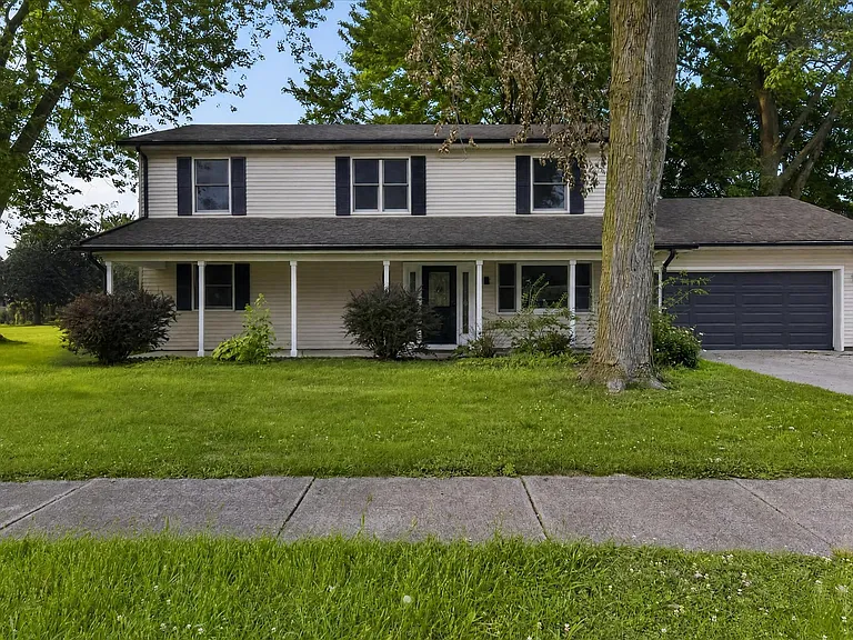 611 Greenfield Dr — Photo 1