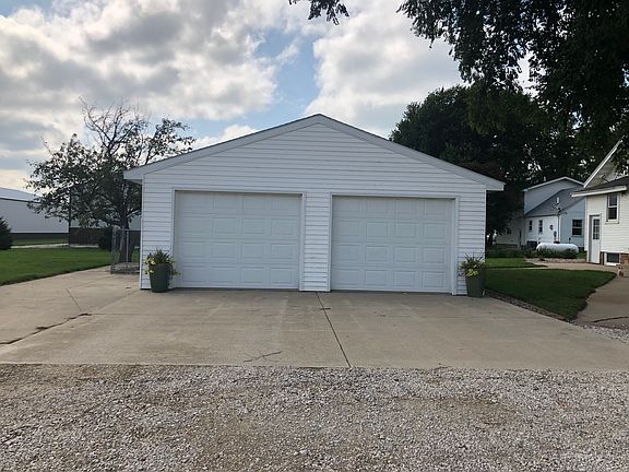 24' x 28' Detached Garage 