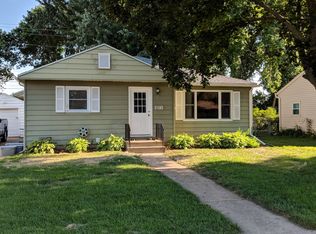 816 11 1/2 St SW, Rochester, MN 55902