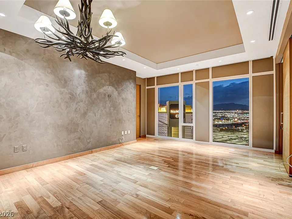 3750 Las Vegas Blvd S #2711