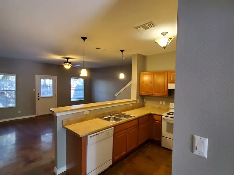 7811 Kingsbury Way #2 — Photo 3