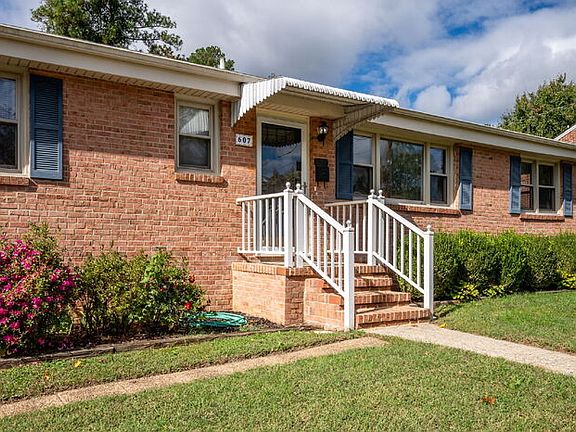 2nd image of 607 Old Town Dr