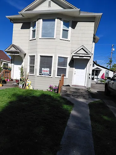2209 Lombard Ave #1 Photo 1