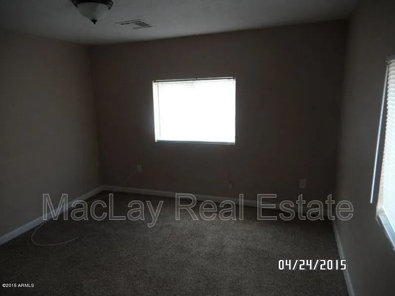 2 bed, 2.0 bath, 747 sqft, $995 — Photo 2